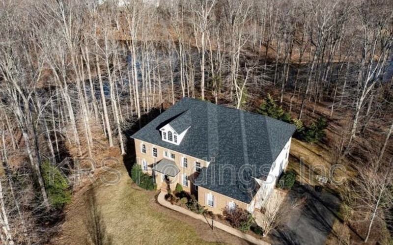 159 Sanford Ferry Ct - Photo 3 of 50