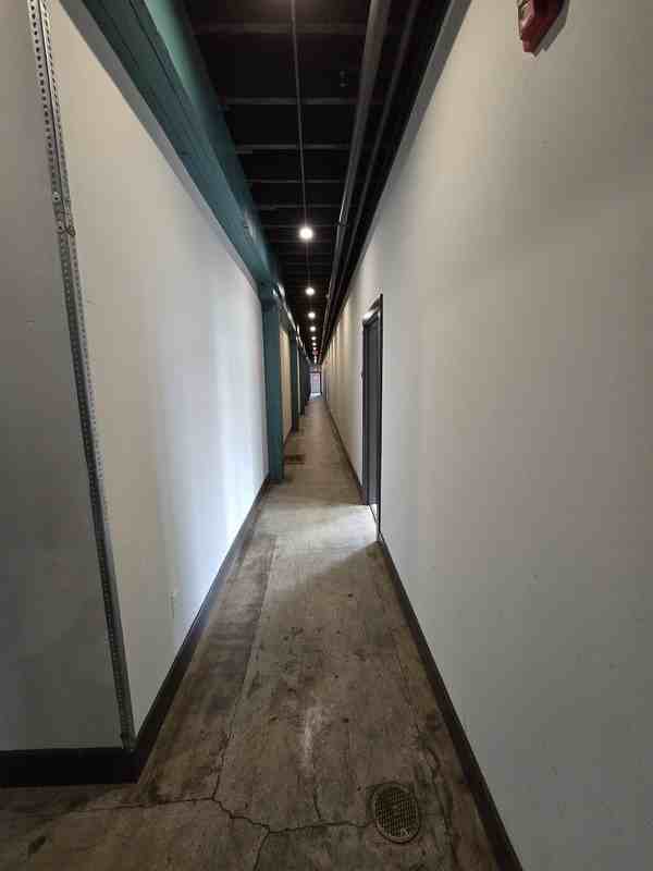 123 Pine St #15 - Photo 4 of 16