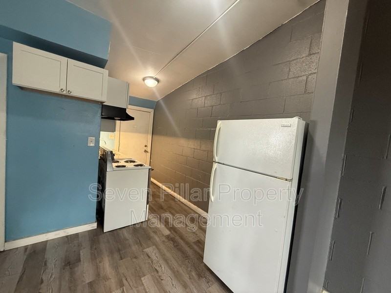 1629 Lexington Ave #A - Photo 4 of 11