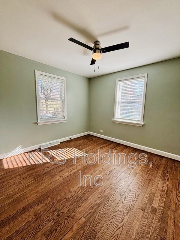 1103 Forest Hills Ave #B - Photo 6 of 15