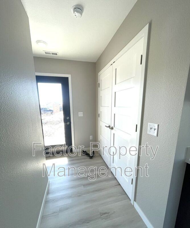 3130 Scotch Ln - Photo 2 of 26