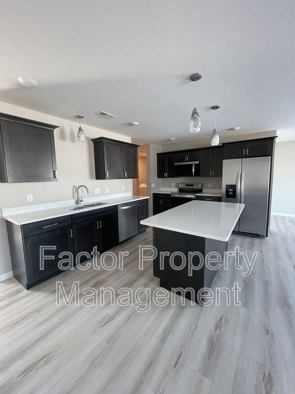 3130 Scotch Ln - Photo 4 of 26