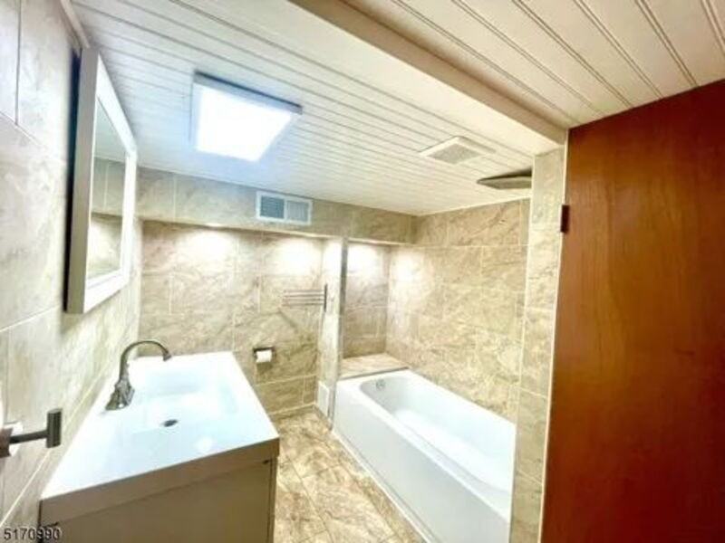 487 Walker Ave #2 - Photo 5 of 6