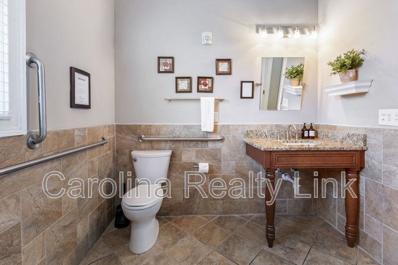 Thompson Ave #1 - Photo 4 of 13