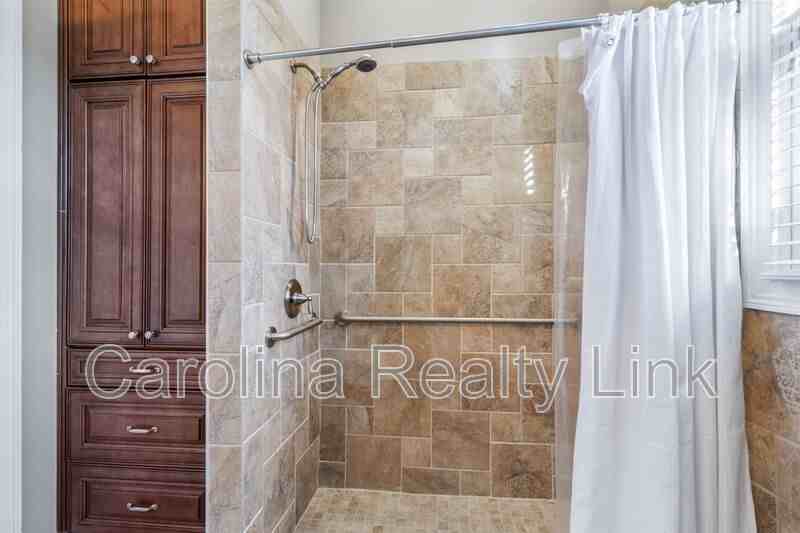 Thompson Ave #1 - Photo 5 of 13