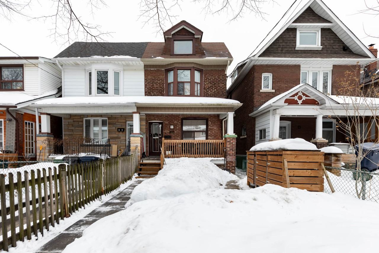 32 Barrington Avenue - Photo 2 of 23