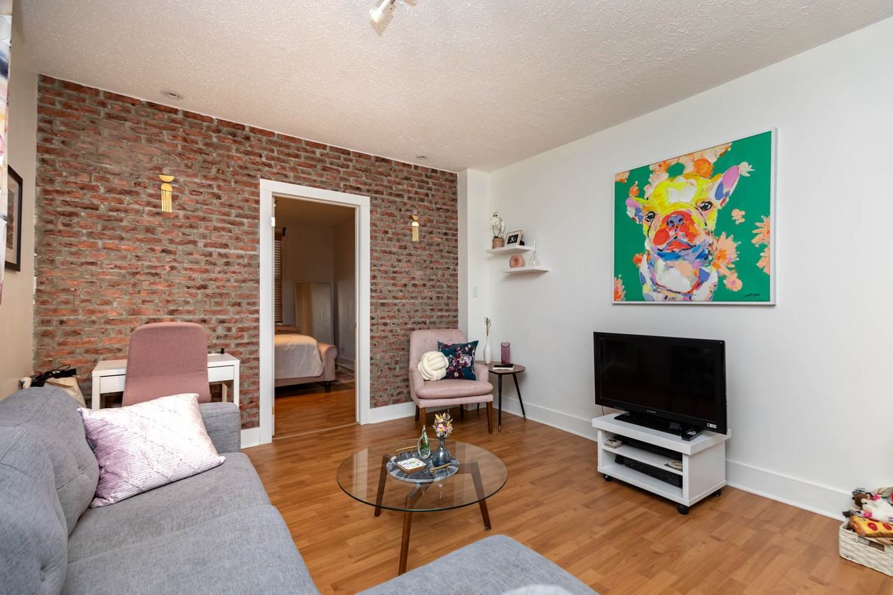 32 Barrington Avenue - Photo 3 of 23