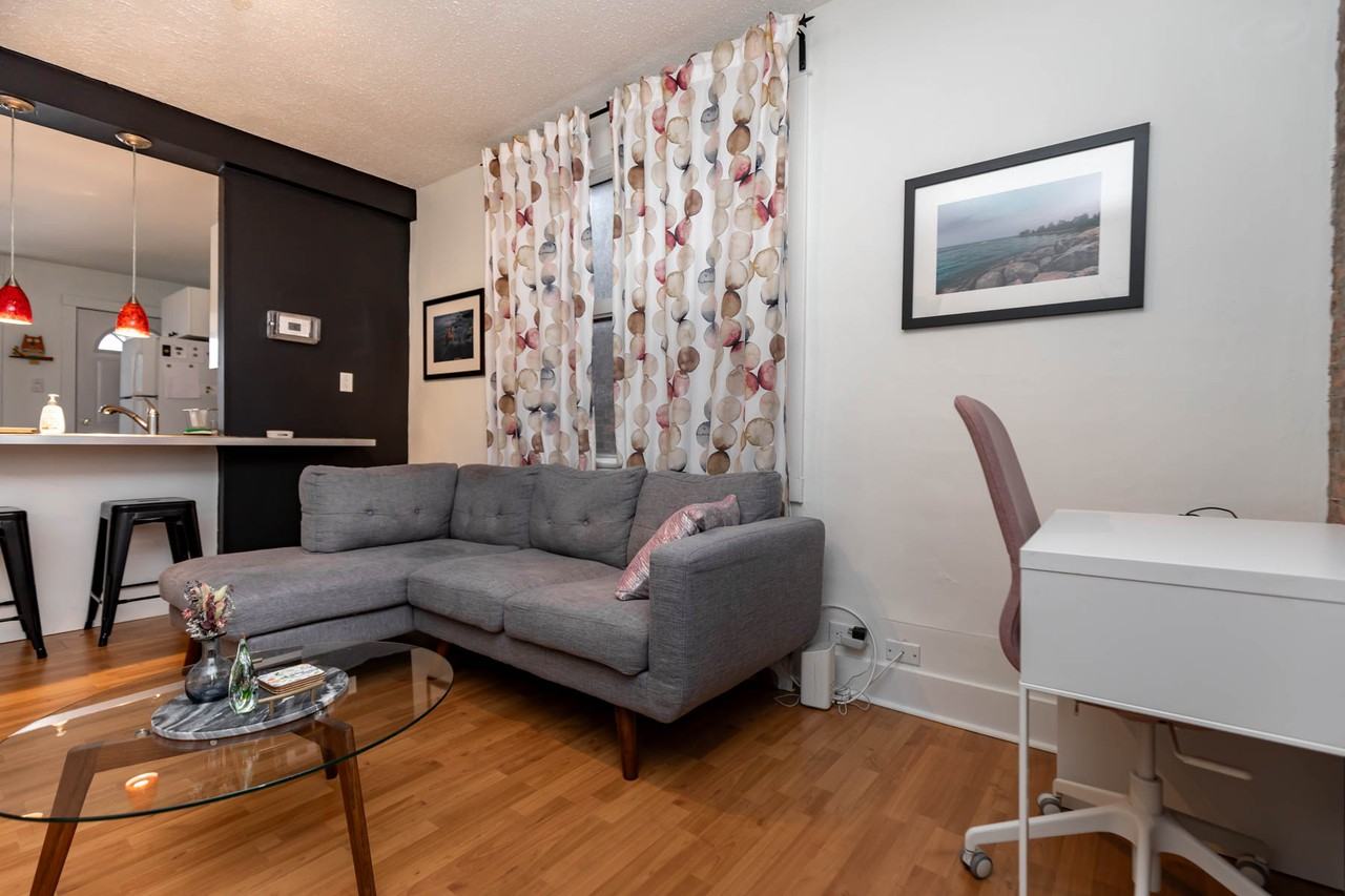 32 Barrington Avenue - Photo 4 of 23