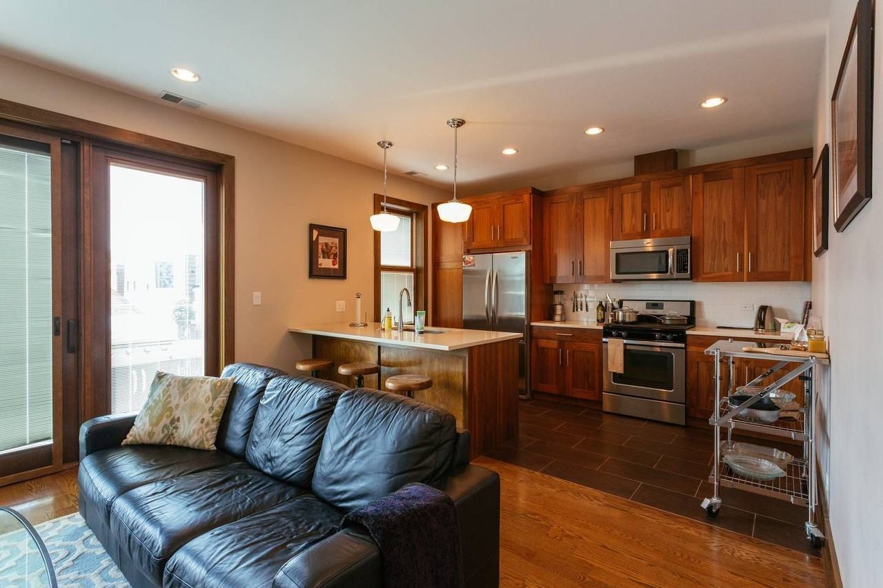 3440 North Southport Avenue - Photo 3 of 36