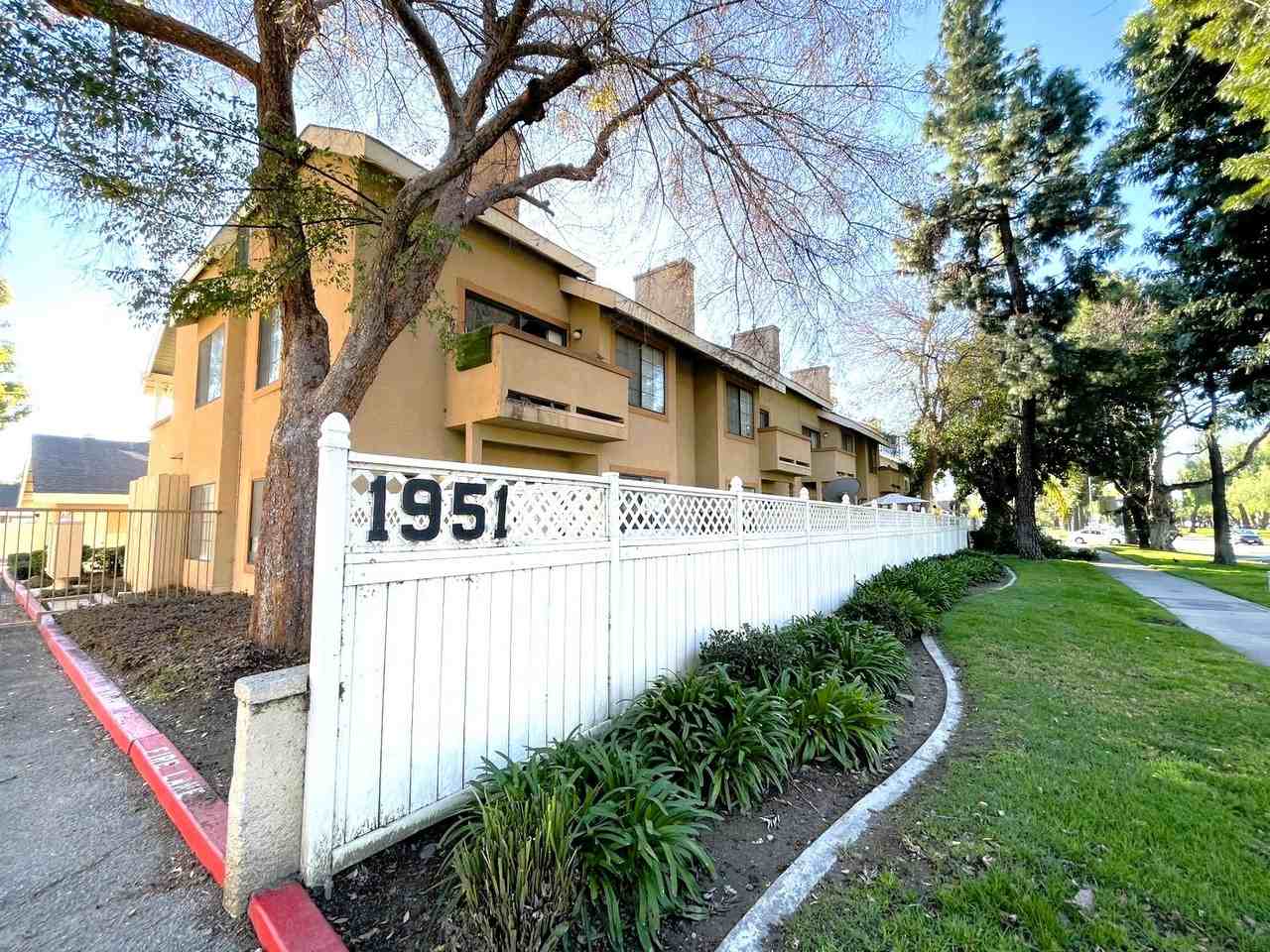 **Peperwood Villas, LLC / 1951 South Euclid Avenue / John - Photo 2 of 5