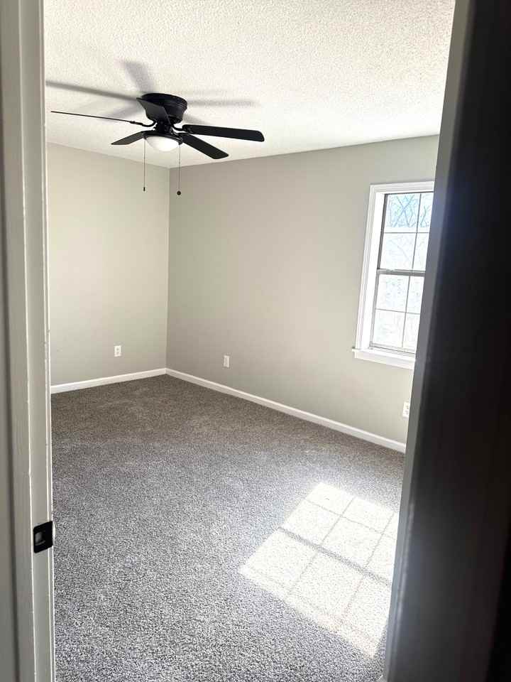 238 Lake Drive Unit 1 - Photo 7 of 9