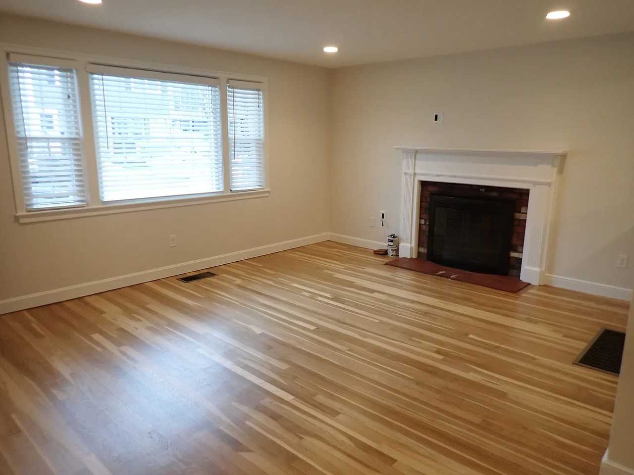 5052 Fuller St #1 - Photo 5 of 14