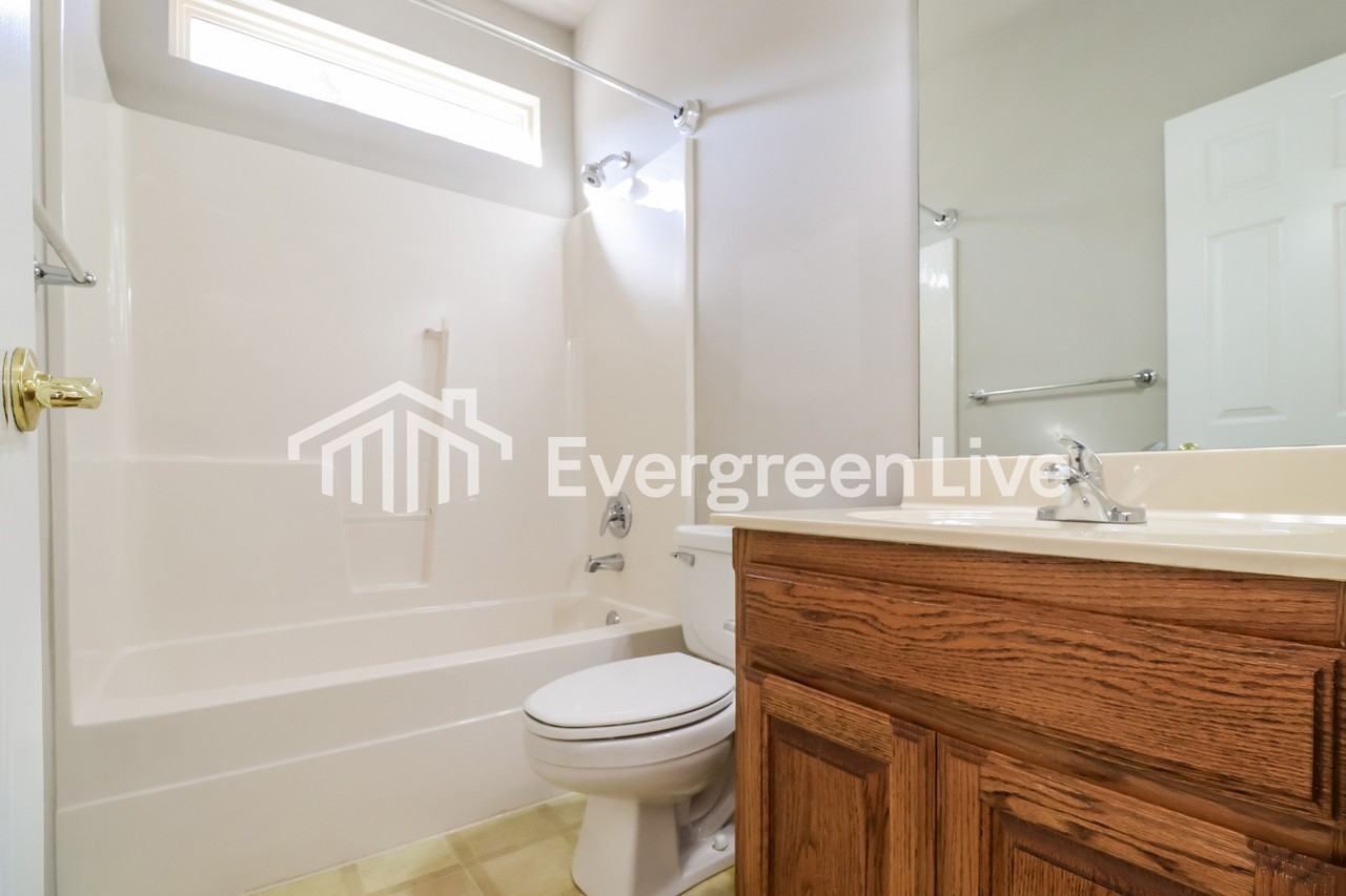 3 Aylesford Ln - Photo 4 of 15