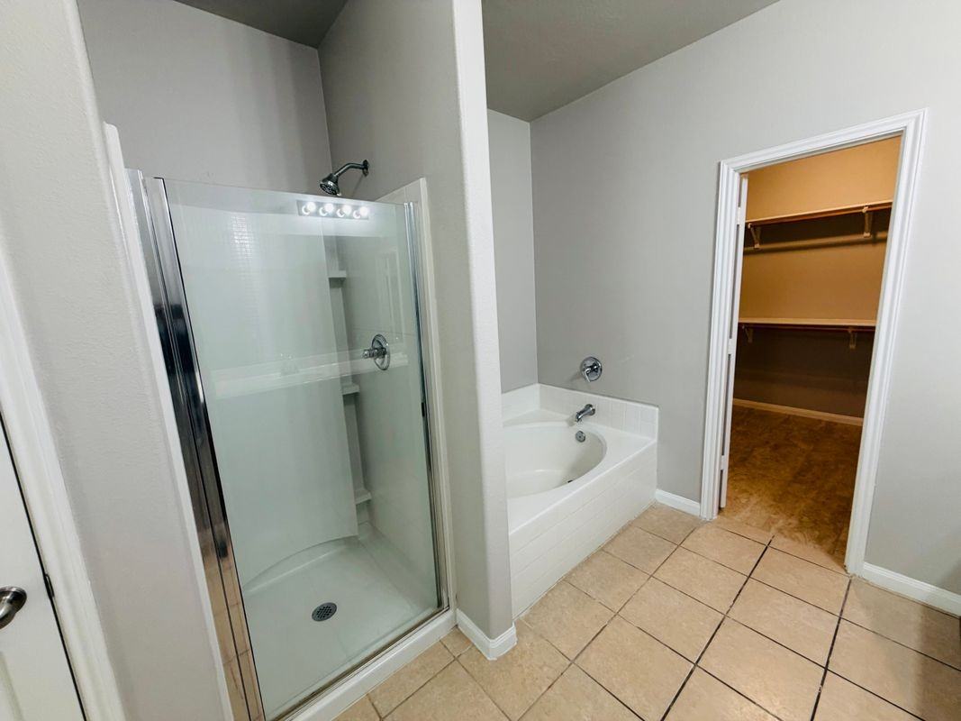 6926 Atwood Preserve Ct - Photo 2 of 26