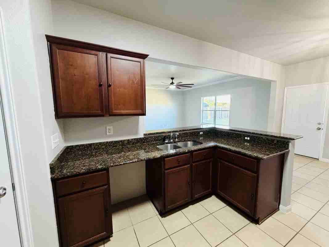 6926 Atwood Preserve Ct - Photo 7 of 26