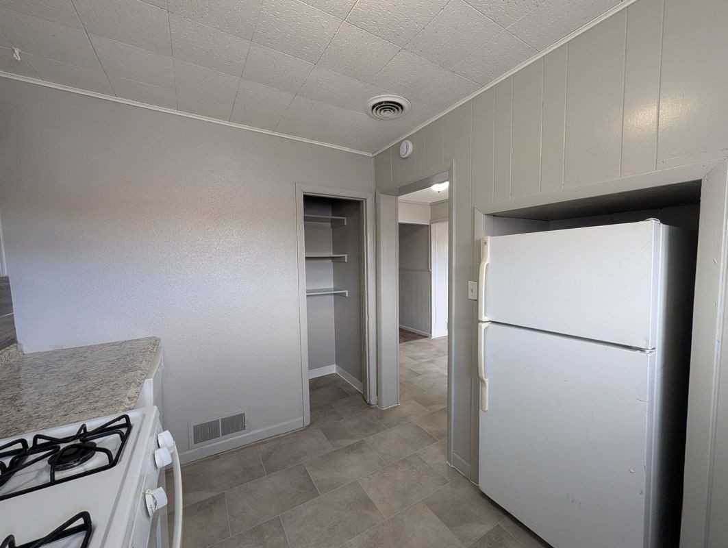 1649 Florence St ##A - Photo 4 of 16