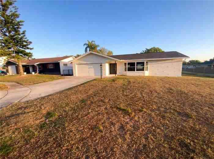 408 Ocean Ct - Photo 2 of 35