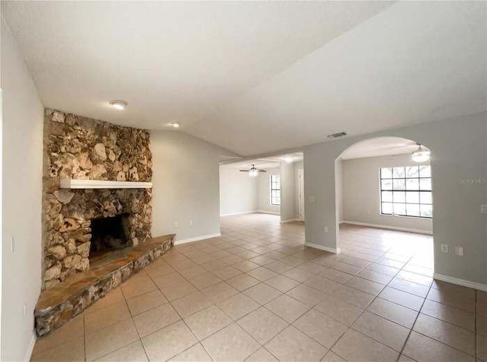 8318 Chenille Dr - Photo 3 of 21