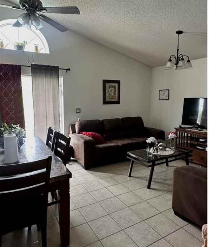 242 Durango Loop St - Photo 2 of 5