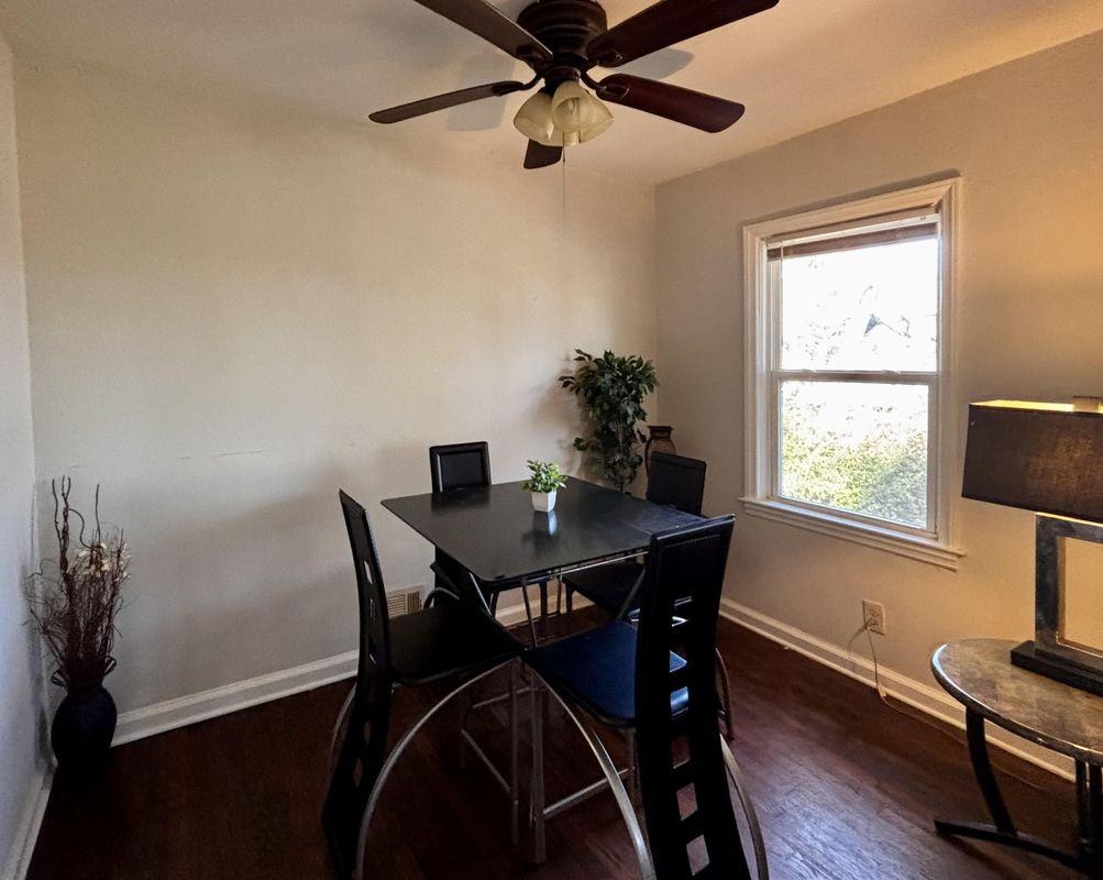 269 Florida Ave Sw - Photo 3 of 3