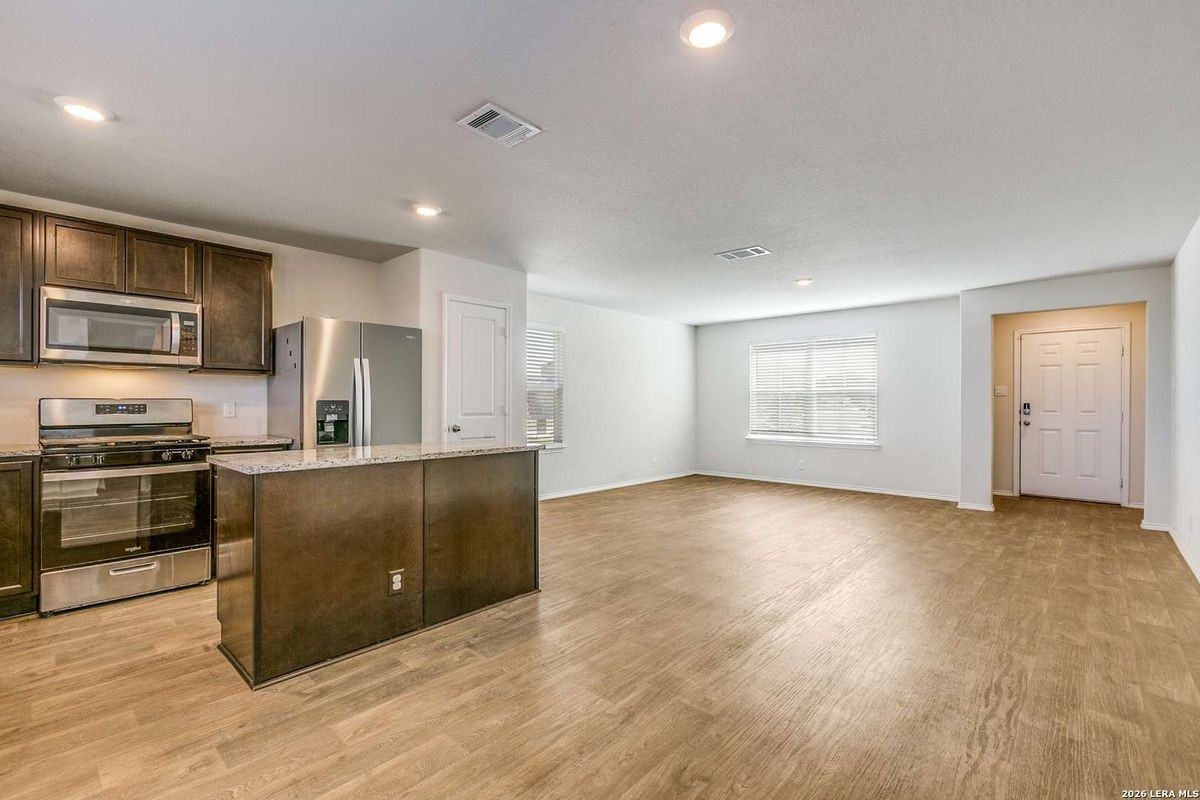 15315 Olive Pigeon - Photo 4 of 6