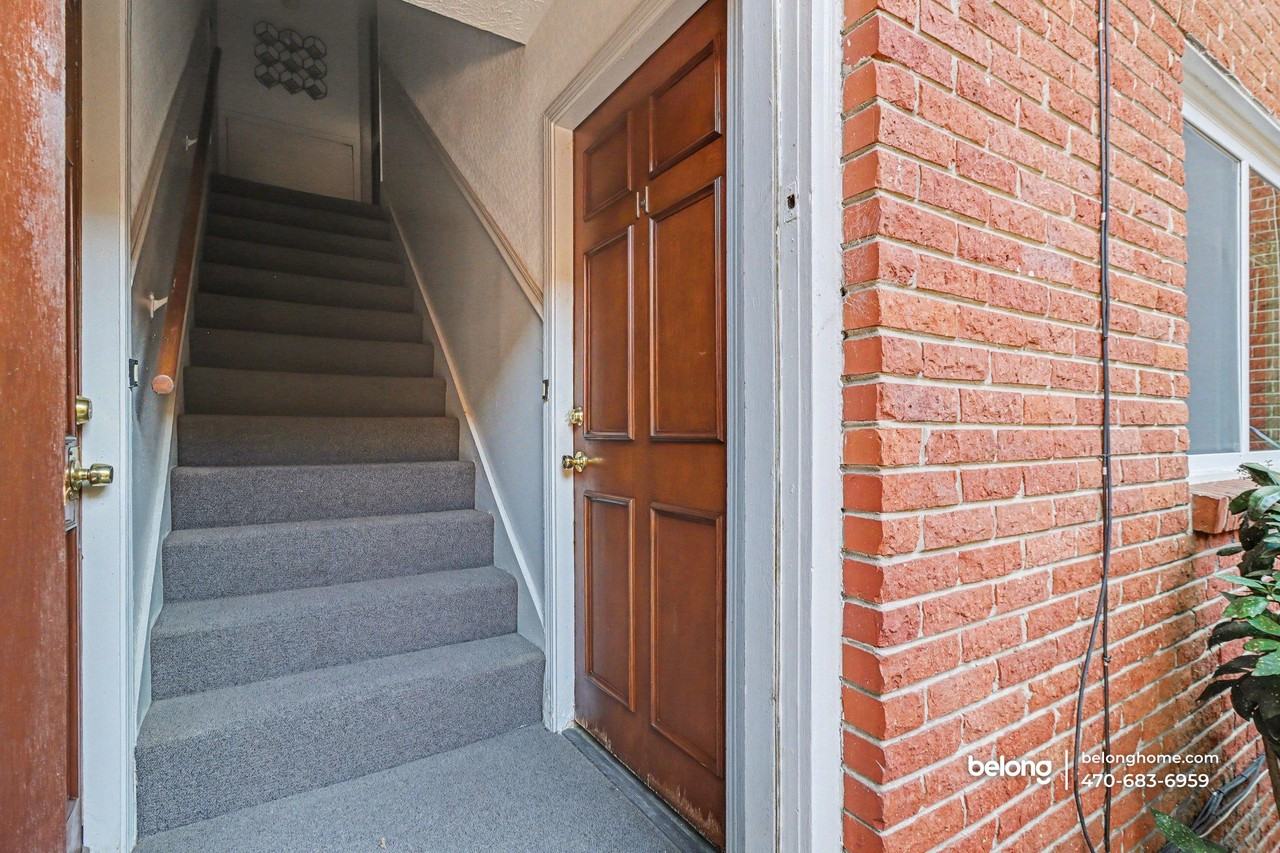 1822 N Rock Springs Rd Ne #11 - Photo 5 of 26