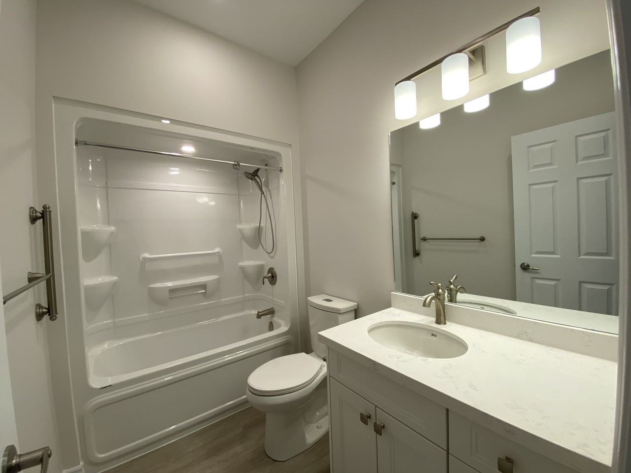 300 Croft St - Photo 4 of 11