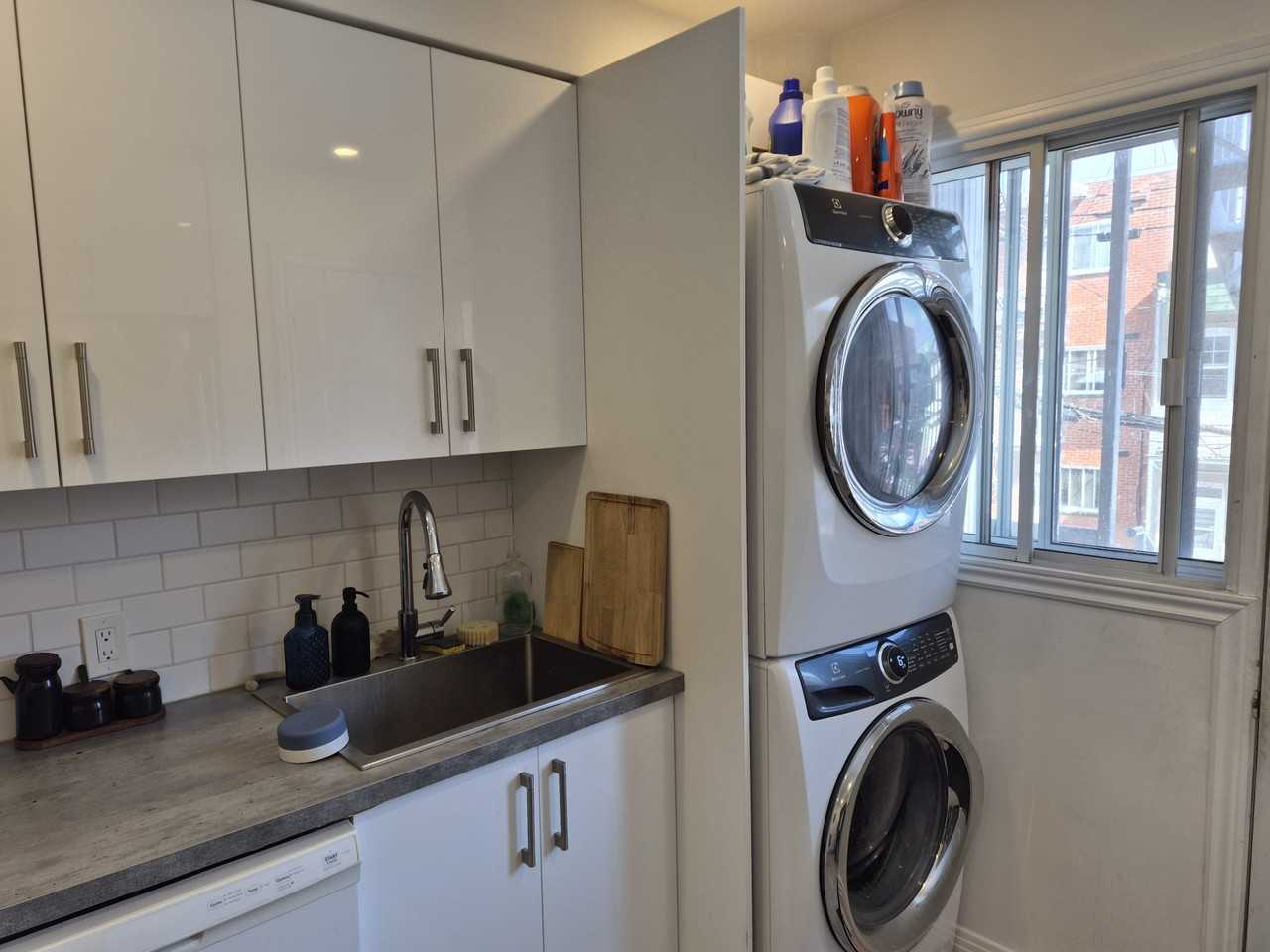 Rue Saint-Roch & Avenue Champagneur #3 - Photo 3 of 14