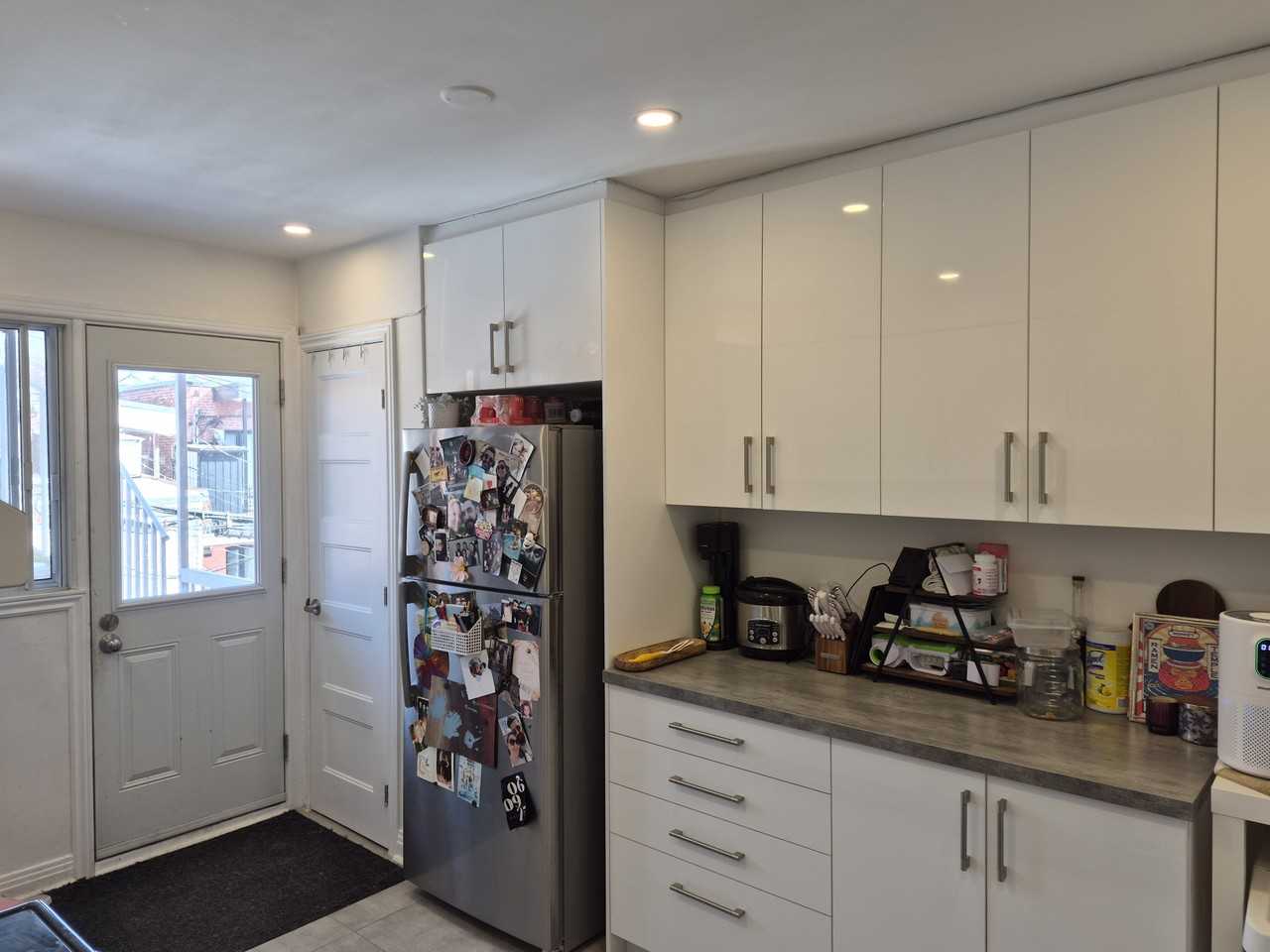 Rue Saint-Roch & Avenue Champagneur #3 - Photo 7 of 14