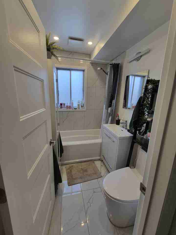 Rue Saint-Roch & Avenue Champagneur #3 - Photo 6 of 14