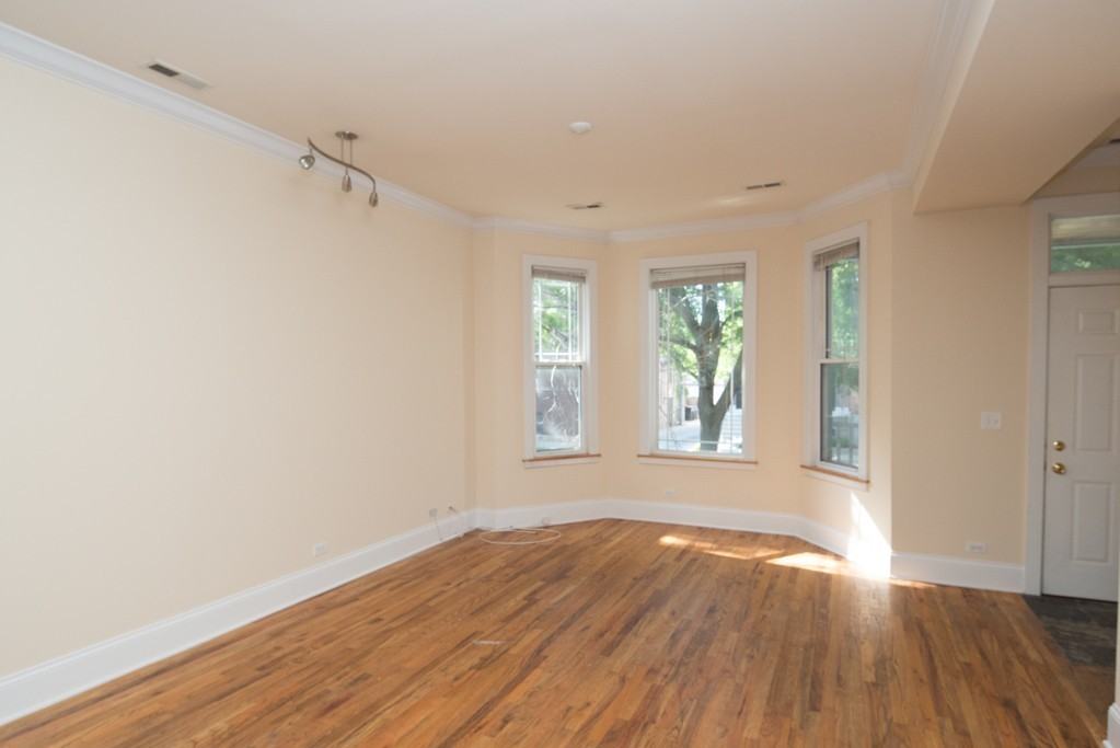 1312 W Roscoe St #8Q - Photo 7 of 20