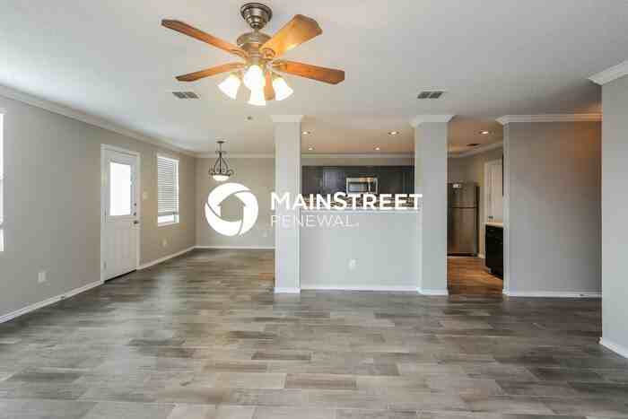 941 Stone Chapel Way - Photo 5 of 17