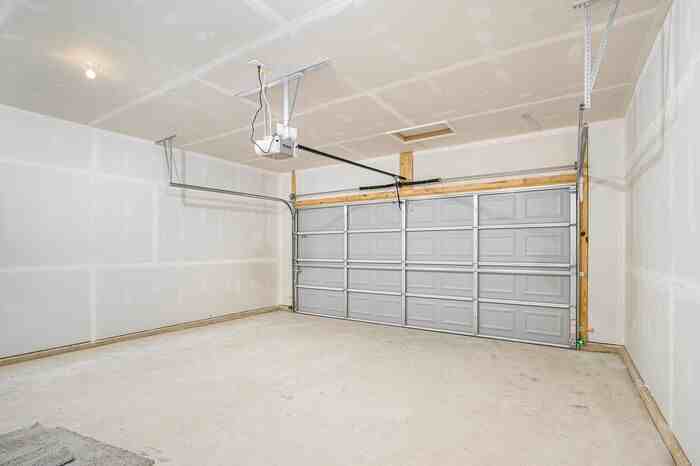 1623 Roosevelt Ct - Photo 3 of 22