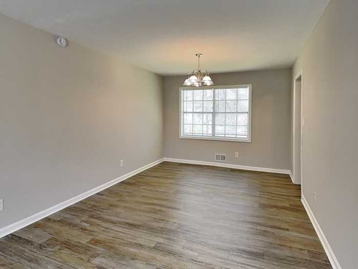 2252 2252 7 Oaks Circle - Photo 7 of 23