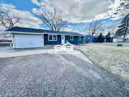 featured image of 604 Main St W