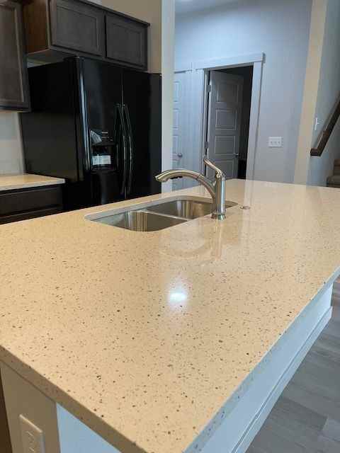 1326 S Goldking Way - Photo 5 of 15