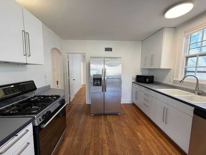 618 Brookland Park Dr - Photo 7 of 29