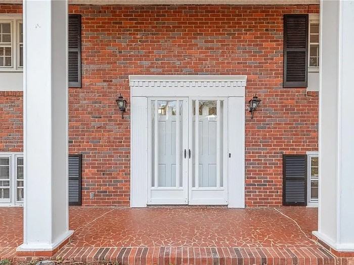 624 Brentwood Ct - Photo 3 of 34