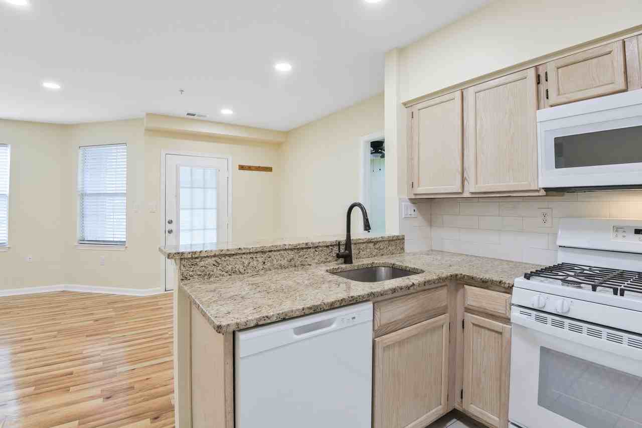 304 Gatehouse Ln #A - Photo 7 of 20