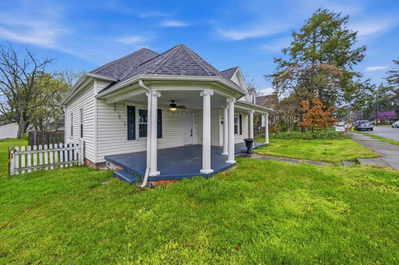 401 E Oak Hill Ave #NA - Photo 2 of 22