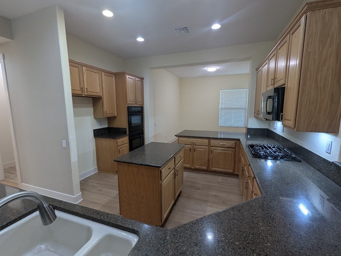 2678 Kingfisher Ln #NA - Photo 4 of 17