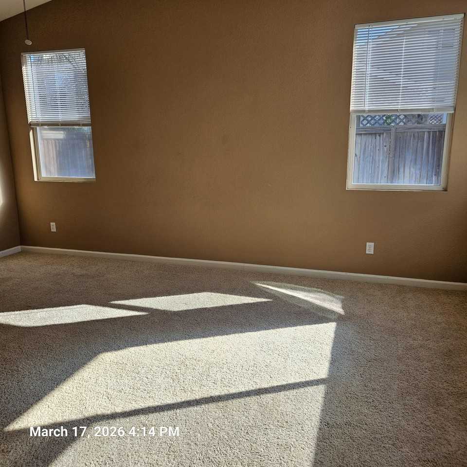 916 Sawyer Way #NA - Photo 5 of 11