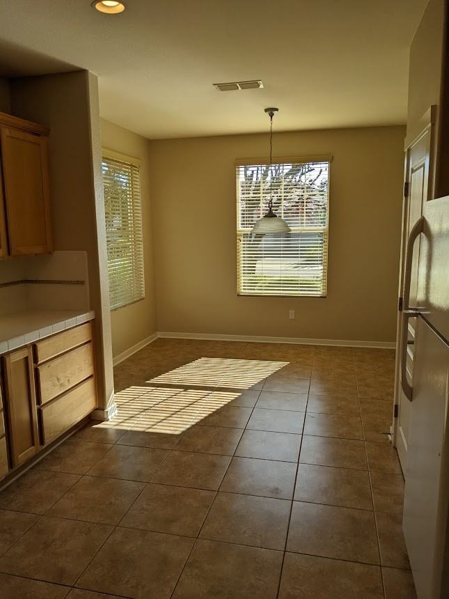 1046 Overland Ln #NA - Photo 3 of 8