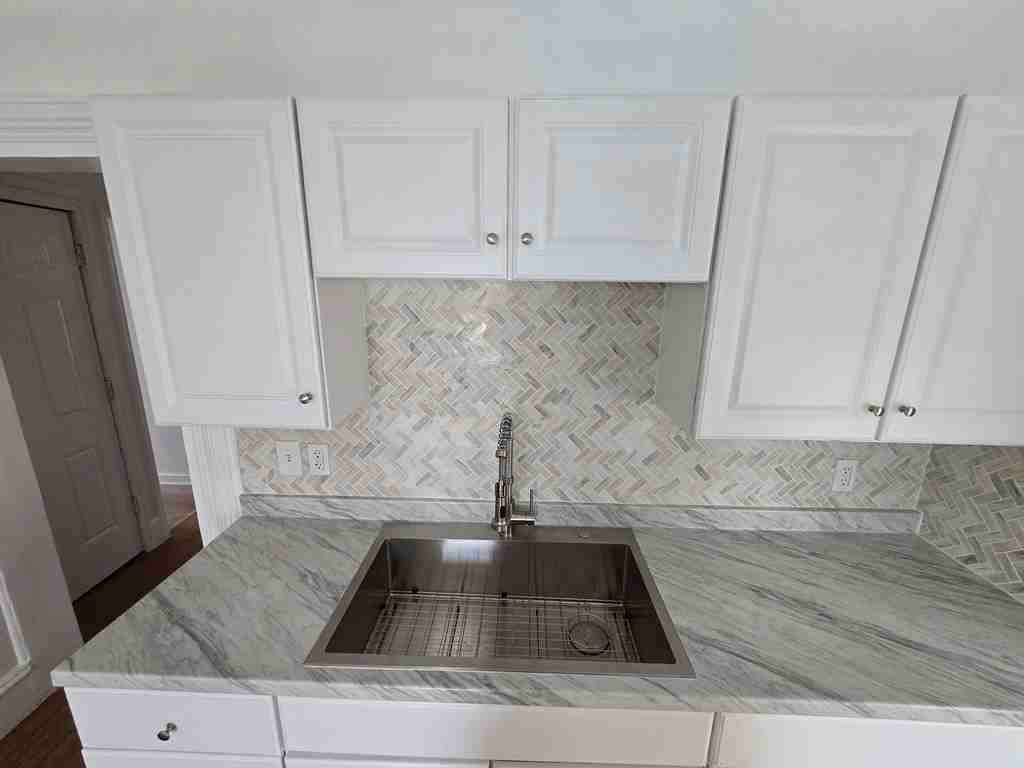 284 S Main St #2 - Photo 4 of 22