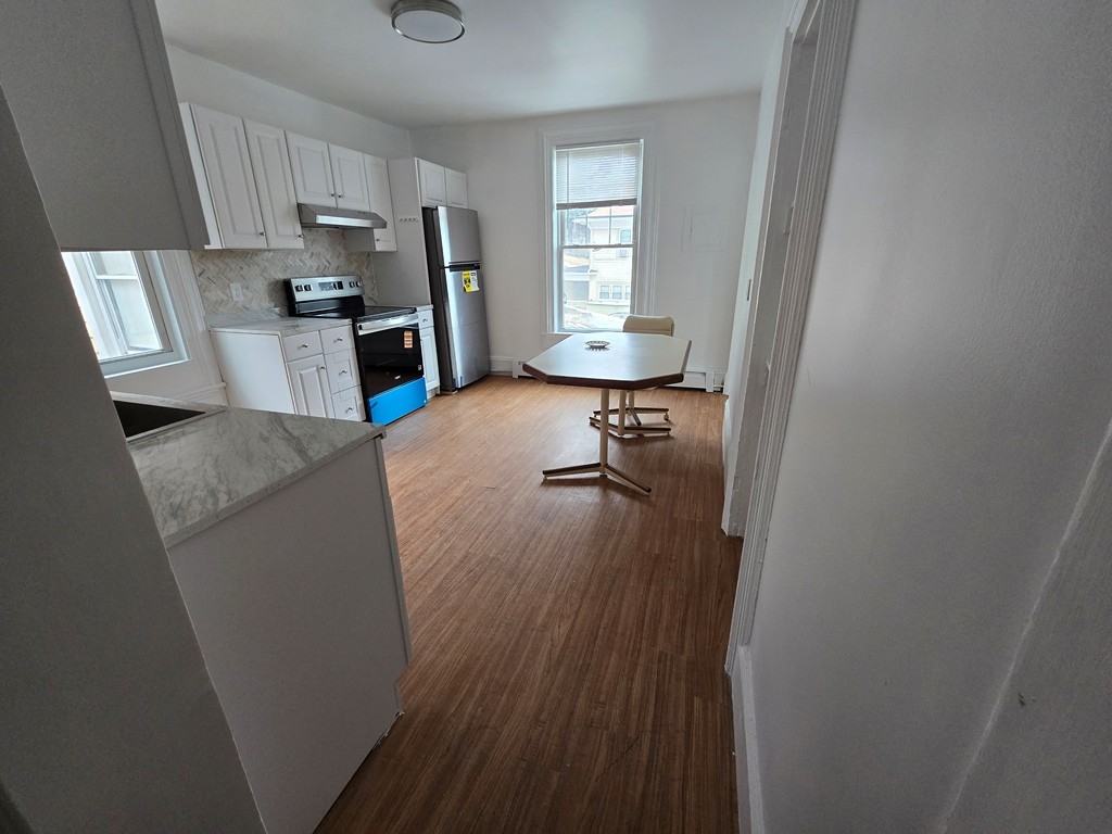 284 S Main St #2 - Photo 5 of 22