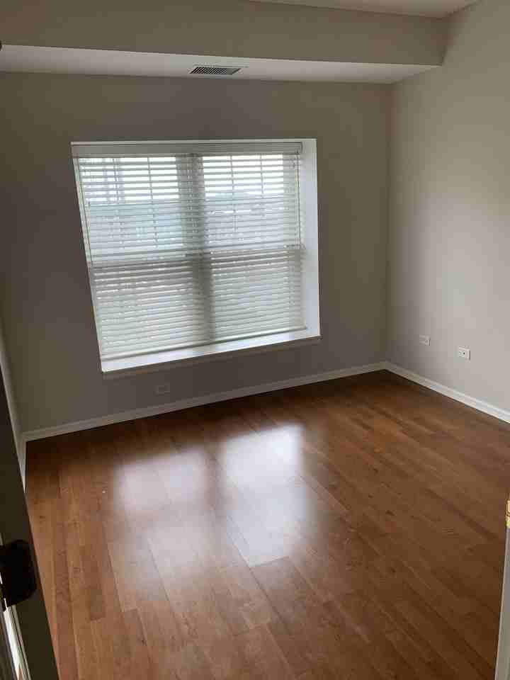 410 W Mahogany Ct #502 - Photo 4 of 7