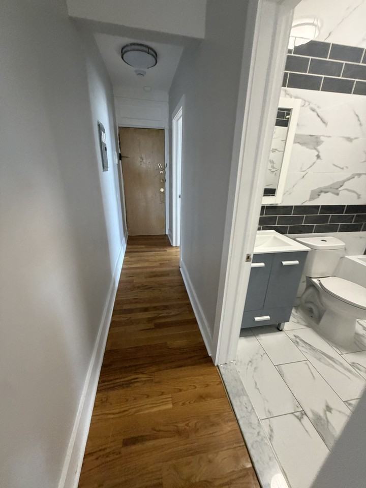 6000 Monroe Pl #14 - Photo 7 of 15