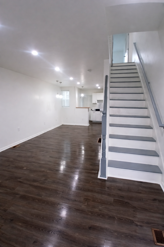 216 N Ruby St #NA - Photo 2 of 19