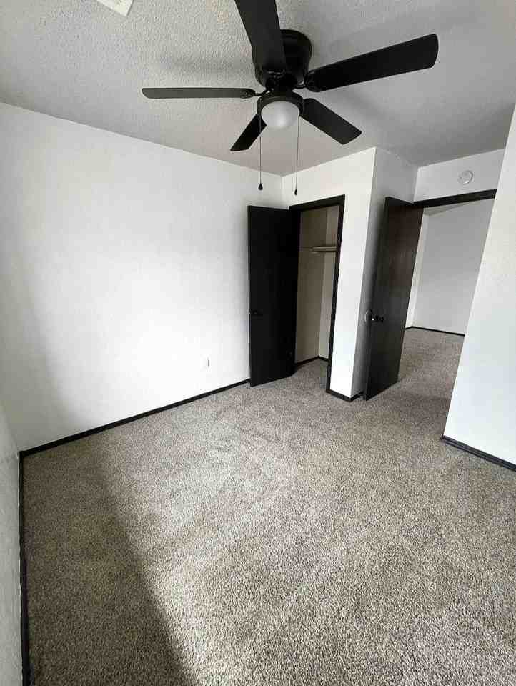 405 Nw 119th St #NA - Photo 4 of 7