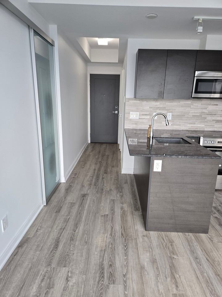 42 Charles Street East #4104 - Photo 5 of 21